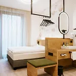 ホテル Bee Self-check-in-hotel リンツ